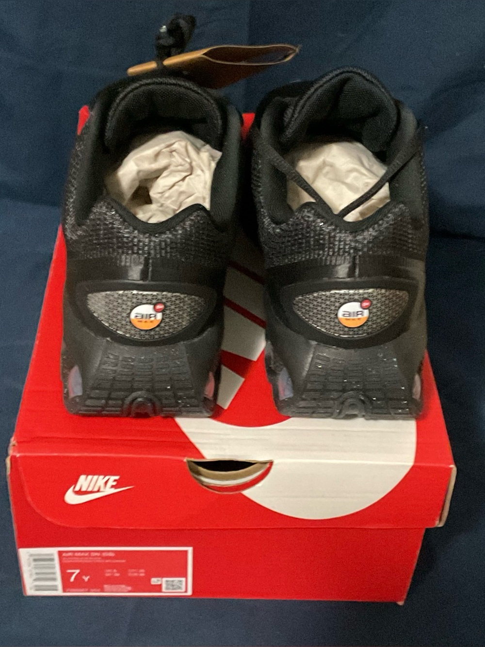 Nike Air Max DN (GS) Triple Black Men’s 7Y/8.5 Women’s New w/ Box #64 - Picture 9 of 9